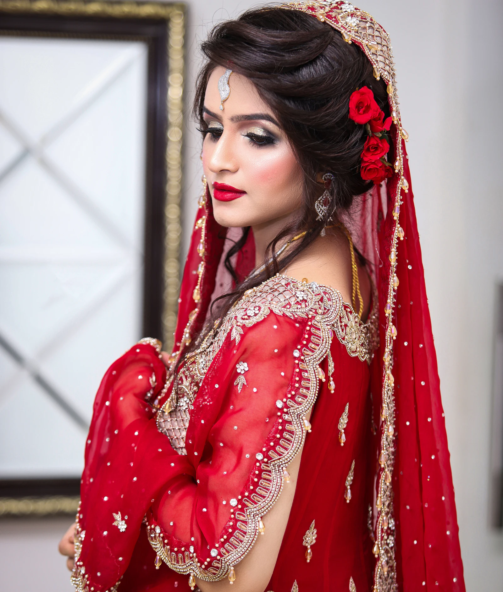 Red rose and soft glam